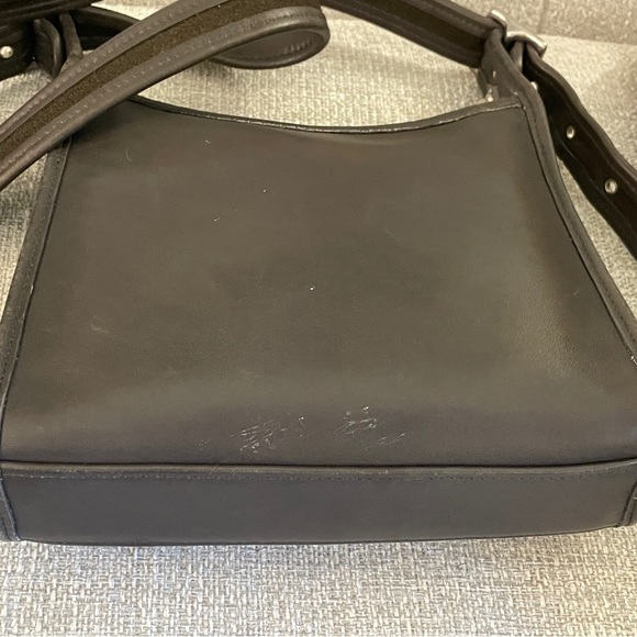 Coach Crossbody - Picture 7 of 15